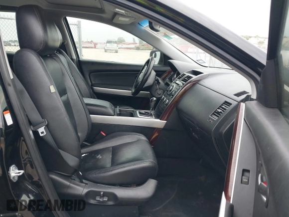 2008 Mazda CX-9 Touring with VIN JM3TB28A680131887, listed as a IAAI auction lot 41950708 with 205,070 mi miles and . Bid and sale history available at carsss.com. Image 5.