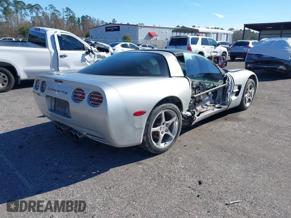 2000 Chevrolet Corvette with VIN 1G1YY22GXY5123782, listed as a IAAI auction lot 41276744 with 135,845 mi miles. Bid and sale history available at carsss.com. Image 4.
