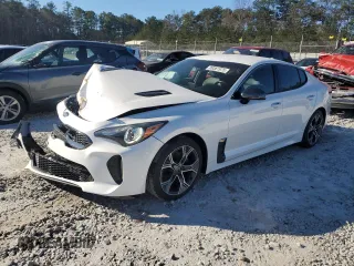 2020 Kia Stinger GT-Line with VIN KNAE15LA7L6086930, listed as a Copart auction lot 89361975 with 43,489 mi miles and Salvage Title. Bid and sale history available at carsss.com. Image 1.