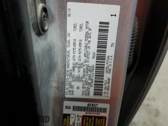 2018 Toyota Tundra SR5 z VIN 5TFDW5F1XJX768641, wystawiony jako Copart lot #53269535 z przebiegiem 55 862 mil mil oraz Szkoda całkowita • Salvage title. Historia ofert i sprzedaży dostępna na DreamBid. Obrazek 13.