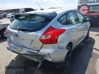 2013 Ford Focus SE with VIN 1FADP3K2XDL123506, listed as a IAAI auction lot 41764301 with 149,246 mi miles. Bid and sale history available at carsss.com. Image 4.
