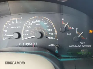 2003 Ford Expedition Eddie Bauer z VIN 1FMFU17L83LA96334, wystawiony jako Copart lot #58755595 z przebiegiem 200 554 mil mil oraz Szkoda całkowita • Salvage title. Historia ofert i sprzedaży dostępna na DreamBid. Obrazek 9.