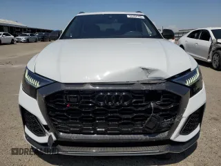 2021 Audi RS Q8 z VIN WU1ARBF19MD042271, wystawiony jako Copart lot #55304785 z przebiegiem 23 560 mil mil oraz Szkody całkowita. Historia ofert i sprzedaży dostępna na DreamBid. Obrazek 5.