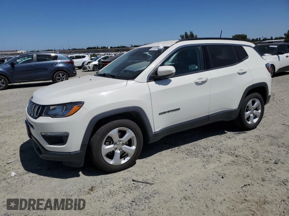 2018 Jeep Compass Latitude z VIN 3C4NJCBB8JT495295, wystawiony jako Copart lot #61054315 z przebiegiem 50 324 mil mil oraz Szkoda całkowita • Salvage title. Historia ofert i sprzedaży dostępna na DreamBid. Obrazek 1.
