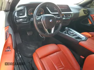 2019 BMW Z4 sDrive30i with VIN WBAHF3C58KWW33806, listed as a Copart auction lot 45221515 with 19,130 mi miles and Salvage Title. Bid and sale history available at carsss.com. Image 8.