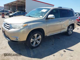 2011 Toyota Highlander Limited with VIN 5TDDK3EH8BS086668, listed as a IAAI auction lot 42071099 with 217,504 mi miles and . Bid and sale history available at DreamBid. Image 17.