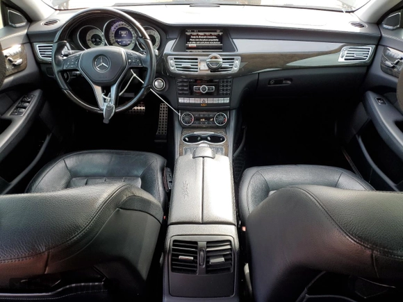 2013 Mercedes-Benz CLS 550 with VIN WDDLJ7DB6DA085060, listed as a Copart auction lot 47722545 with 107,646 mi miles and Salvage title. Bid and sale history available at DreamBid. Image 8.