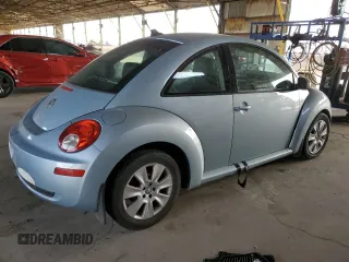 2009 Volkswagen New Beetle Coupe S with VIN 3VWRG31CX9M513583, listed as a Copart auction lot 47653285 with 75,758 mi miles and Salvage Title. Bid and sale history available at carsss.com. Image 3.