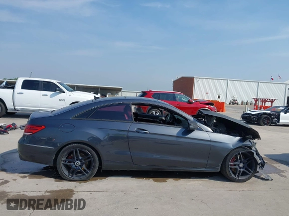 2014 Mercedes-Benz E 350 z VIN WDDKJ5KB1EF228682, wystawiony jako IAAI lot #42277442 z przebiegiem 120 511 mil mil oraz . Historia ofert i sprzedaży dostępna na DreamBid. Obrazek 14.
