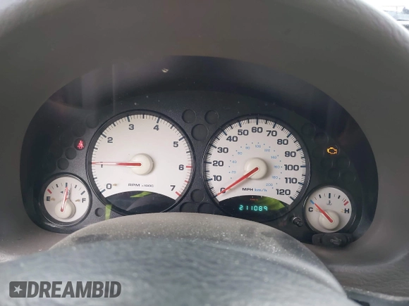 2004 Jeep Liberty Sport with VIN 1J4GL48K74W318861, listed as a IAAI auction lot 41706222 with 211,089 mi miles. Bid and sale history available at carsss.com. Image 7.