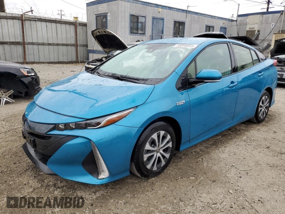 2020 Toyota Prius LE with VIN JTDKARFP3L3137757, listed as a Copart auction lot 55695845 with 189,195 mi miles and Salvage Title. Bid and sale history available at DreamBid. Image 1.
