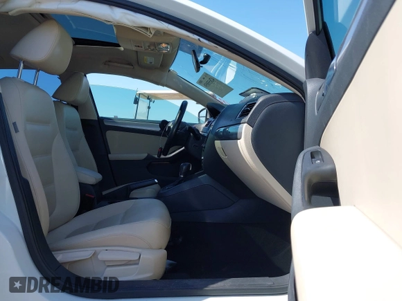 2017 Volkswagen Jetta SE with VIN 3VWDB7AJ7HM209222, listed as a IAAI auction lot 42655859 with 127,468 mi miles and . Bid and sale history available at DreamBid. Image 5.