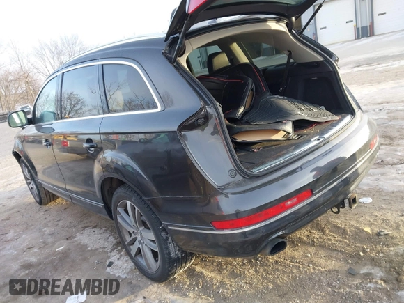 2013 Audi Q7 Premium Plus z VIN WA1LGAFE4DD011769, wystawiony jako IAAI lot #41340571 z przebiegiem 140 122 mil mil oraz . Historia ofert i sprzedaży dostępna na DreamBid. Obrazek 3.