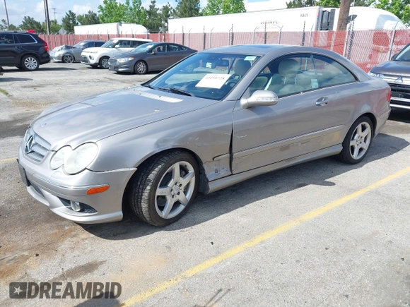 2009 Mercedes-Benz CLK 350 z VIN WDBTJ56H39F269431, wystawiony jako IAAI lot #42250728 z przebiegiem 127 914 mil mil oraz . Historia ofert i sprzedaży dostępna na DreamBid. Obrazek 2.