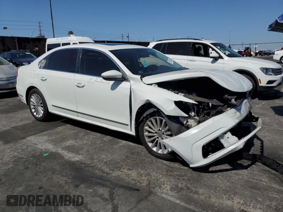 2016 Volkswagen Passat SE с VIN 1VWBT7A35GC024737, выставлен на аукционе Copart как лот 61588285 с пробегом 157 573 миль миль и Списание • Salvage title. История ставок и продаж доступна на DreamBid. Изображение 4.