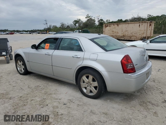 2006 Chrysler 300 C with VIN 2C3KK63H86H345499, listed as a Copart auction lot 87610725 with 171,589 mi miles and Salvage Title. Bid and sale history available at carsss.com. Image 2.