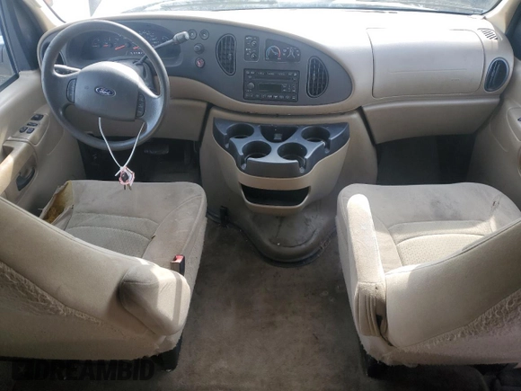 2008 Ford Econoline Passenger XL with VIN 1FBNE31LX8DB42236, listed as a Copart auction lot 55294215 with 150,809 mi miles and Salvage title. Bid and sale history available at DreamBid. Image 8.