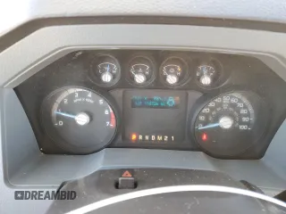2014 Ford F-250 XL z VIN 1FTBF2B61EEB42257, wystawiony jako Copart lot #80532344 z przebiegiem 118 726 mil mil oraz Szkoda całkowita • Salvage title. Historia ofert i sprzedaży dostępna na DreamBid. Obrazek 9.