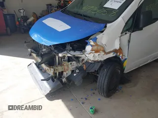 2016 Nissan NV200 S z VIN 3N6CM0KN3GK695049, wystawiony jako IAAI lot #41785058 z przebiegiem 153 389 mil mil oraz . Historia ofert i sprzedaży dostępna na DreamBid. Obrazek 18.