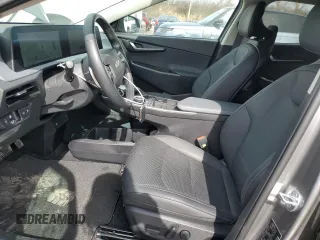 2023 Kia EV6 Wind z VIN KNDC34LA1P5127739, wystawiony jako Copart lot #46373545 z przebiegiem 11 806 mil mil oraz Szkoda całkowita • Salvage title. Historia ofert i sprzedaży dostępna na DreamBid. Obrazek 7.