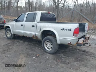 2004 Dodge Dakota Sport with VIN 1D7HG38K54S634958, listed as a IAAI auction lot 41831018 with 135,917 mi miles. Bid and sale history available at carsss.com. Image 3.