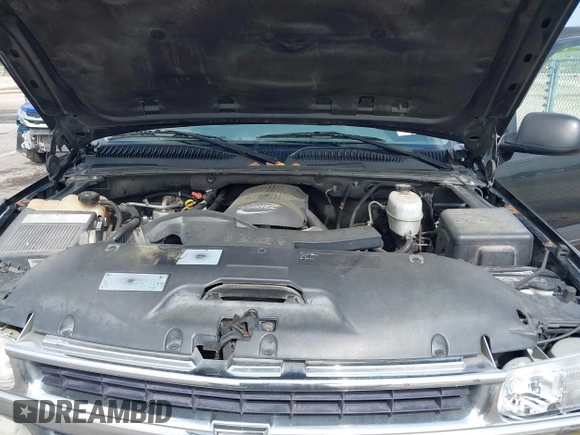 2005 Chevrolet Tahoe LS with VIN 1GNEC13V35R263104, listed as a IAAI auction lot 41918482 with 208,520 mi miles and . Bid and sale history available at DreamBid. Image 10.