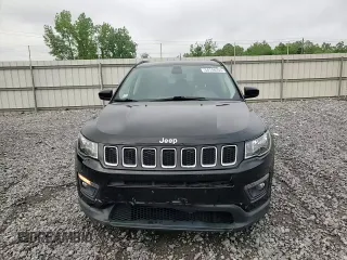 2018 Jeep Compass Latitude z VIN 3C4NJCBB6JT136804, wystawiony jako Copart lot #54146235 z przebiegiem 71 436 mil mil oraz Szkoda całkowita • Salvage title. Historia ofert i sprzedaży dostępna na DreamBid. Obrazek 13.