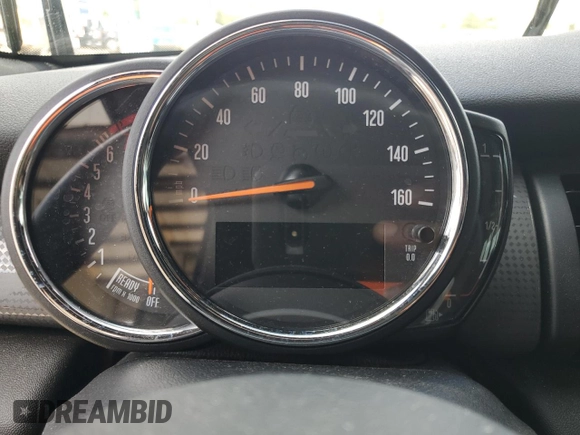 2020 MINI Convertible Cooper с VIN WMWWJ3C01L3M02100, выставлен на аукционе Copart как лот 67056434 с пробегом Не указан миль и На запчасти • Non repairable. История ставок и продаж доступна на DreamBid. Изображение 9.