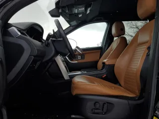 2018 Land Rover Discovery with VIN SALCT2RX8JH743713, listed as a Copart auction lot 83046054 with 113,231 mi miles and Clean Title. Bid and sale history available at DreamBid. Image 7.