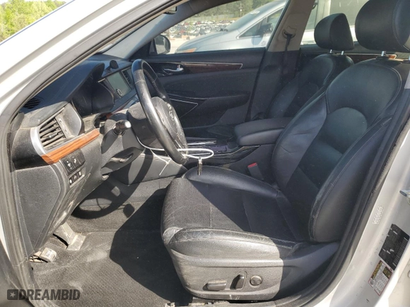 2017 Kia Cadenza Technology with VIN KNALC4J12H5080447, listed as a Copart auction lot 54020215 with 142,723 mi miles and Clean Title. Bid and sale history available at carsss.com. Image 7.