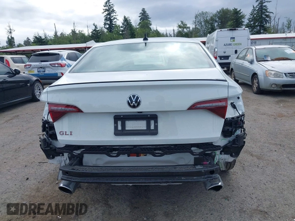 2024 Volkswagen Jetta 40th Anniversary Edition with VIN 3VW8T7BU4RM004952, listed as a IAAI auction lot 42558844 with 5,541 mi miles and . Bid and sale history available at DreamBid. Image 17.