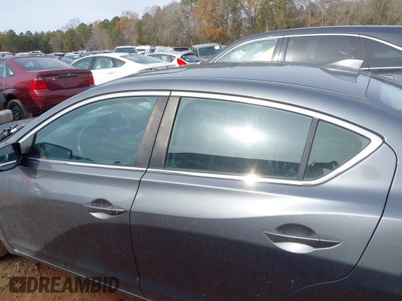 2013 Acura ILX Tech Pkg with VIN 19VDE1F79DE013364, listed as a IAAI auction lot 41059783 with 140,574 mi miles. Bid and sale history available at carsss.com. Image 14.