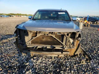 2019 Chevrolet Suburban LT with VIN 1GNSCJKC3KR129739, listed as a Copart auction lot 62377465 with 105,771 mi miles and Salvage title. Bid and sale history available at DreamBid. Image 5.