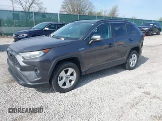 2019 Toyota RAV4 Hybrid XLE with VIN 2T3RWRFV0KW027727, listed as a IAAI auction lot 41881450 with 20,568 mi miles. Bid and sale history available at carsss.com. Image 18.