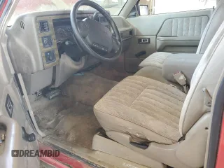 1996 Dodge Dakota z VIN 1B7GL23X3TS561778, wystawiony jako Copart lot #64678904 z przebiegiem 249 mil mil oraz Szkody całkowita. Historia ofert i sprzedaży dostępna na DreamBid. Obrazek 8.