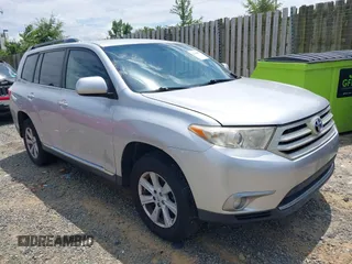 2012 Toyota Highlander with VIN 5TDBK3EH9CS102658, listed as a IAAI auction lot 42799451 with 403,745 mi miles and . Bid and sale history available at DreamBid. Image 1.