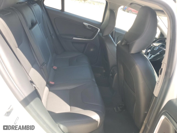 2015 Volvo V60 T5 Drive-E Premier with VIN YV140MEK2F1261727, listed as a Copart auction lot 70275914 with 109,769 mi miles and Salvage Title. Bid and sale history available at carsss.com. Image 10.