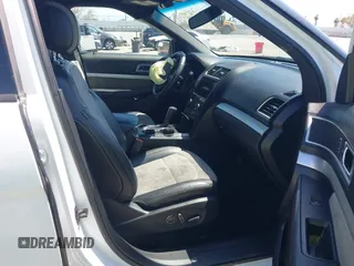 2017 Ford Explorer XLT с VIN 1FM5K7D84HGB40270, выставлен на аукционе IAAI как лот 42309347 с пробегом 115 113 миль миль и . История ставок и продаж доступна на DreamBid. Изображение 5.