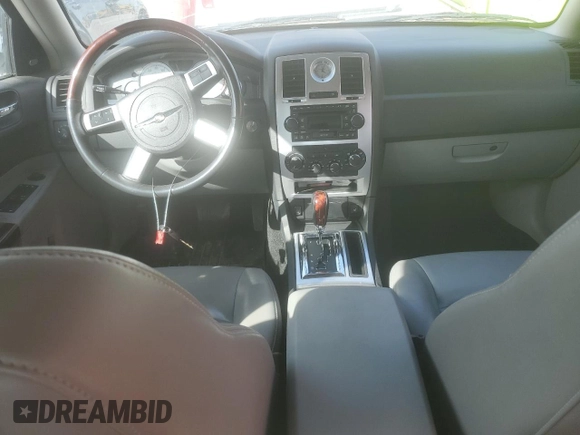 2007 Chrysler 300 C with VIN 2C3KA63H87H873497, listed as a Copart auction lot 50574925 with 85,018 mi miles and Clean Title. Bid and sale history available at carsss.com. Image 8.