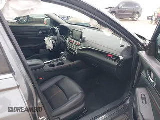 2020 Nissan Altima SR z VIN 1N4BL4CVXLN303542, wystawiony jako IAAI lot #41891000 z przebiegiem 119 696 mil mil oraz . Historia ofert i sprzedaży dostępna na DreamBid. Obrazek 5.