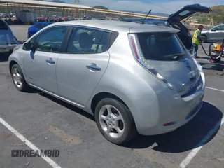 2012 Nissan LEAF SL with VIN JN1AZ0CP9CT021731, listed as a IAAI auction lot 41978898 with 33,198 mi miles. Bid and sale history available at carsss.com. Image 3.