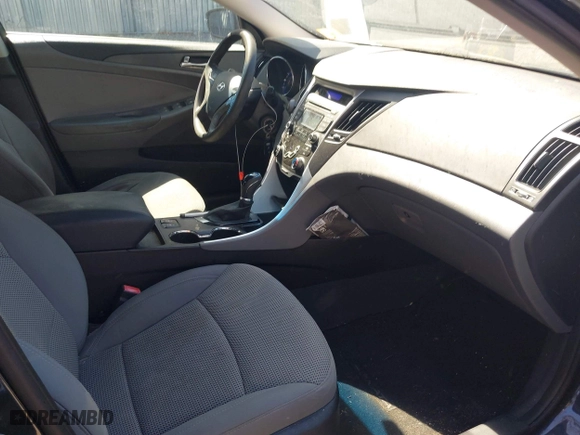 2013 Hyundai Sonata GLS with VIN 5NPEB4AC0DH806400, listed as a IAAI auction lot 42060532 with 124,735 mi miles. Bid and sale history available at carsss.com. Image 5.