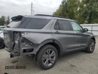 2023 Ford Explorer XLT z VIN 1FMSK7DH3PGB91471, wystawiony jako Copart lot #55952575 z przebiegiem 8 951 mil mil oraz Szkoda całkowita • Salvage title. Historia ofert i sprzedaży dostępna na DreamBid. Obrazek 3.