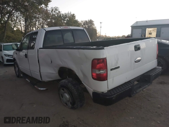 2006 Ford F-150 STX with VIN 1FTRX12W46NB40851, listed as a IAAI auction lot 40538443 with 298,806 mi miles. Bid and sale history available at carsss.com. Image 3.