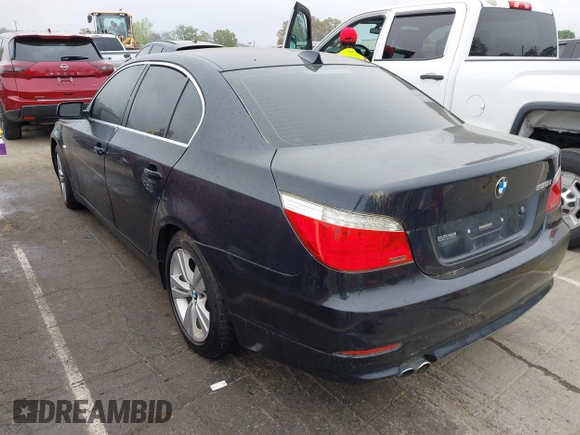 2010 BMW 5 Series 528i xDrive with VIN WBANV1C52AC157577, listed as a IAAI auction lot 41945678 with 153,379 mi miles and . Bid and sale history available at carsss.com. Image 3.