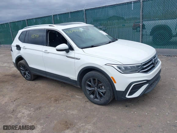 2022 Volkswagen Tiguan SE with VIN 3VV3B7AX0NM168531, listed as a IAAI auction lot 41879481 with 56,022 mi miles. Bid and sale history available at carsss.com. Image 1.