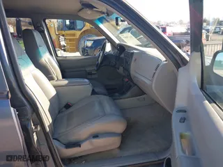 1998 Mercury Mountaineer with VIN 4M2ZU55P3WUJ17243, listed as a IAAI auction lot 41658097 with 219,464 mi miles. Bid and sale history available at carsss.com. Image 5.
