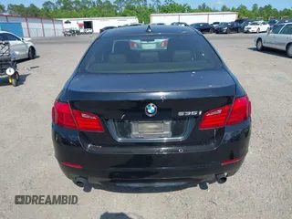 2013 BMW 5 Series 535i with VIN WBAFR7C55DC822262, listed as a IAAI auction lot 42136544 with 111,541 mi miles and . Bid and sale history available at carsss.com. Image 16.