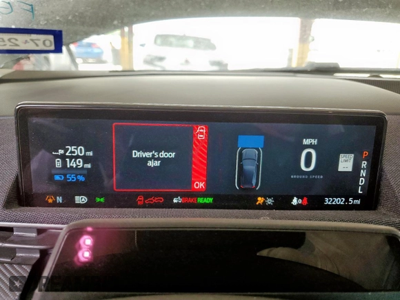 2023 Ford Mustang Mach-E Premium z VIN 3FMTK3SU8PMA72026, wystawiony jako Copart lot #56877825 z przebiegiem 32 202 mil mil oraz Szkoda całkowita • Salvage title. Historia ofert i sprzedaży dostępna na DreamBid. Obrazek 9.