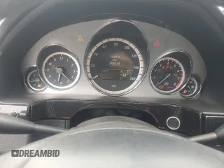 2010 Mercedes-Benz E 550 Luxury с VIN WDDHF7CB7AA225685, выставлен на аукционе Copart как лот 60713225 с пробегом 176 210 миль миль и Списание • Salvage title. История ставок и продаж доступна на DreamBid. Изображение 9.